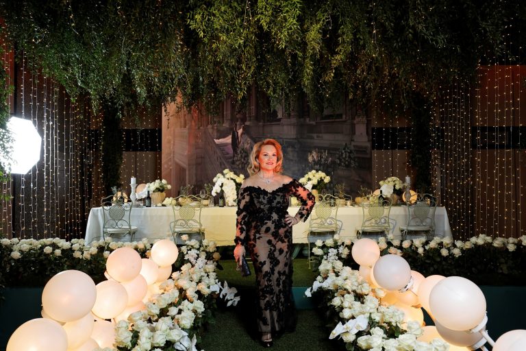 Il meglio del Table Design Exhibition di Istanbul. Scopri il tema 'Sparkles of Nature' e le nuove tendenze internazionali per l'arte della tavola di lusso.